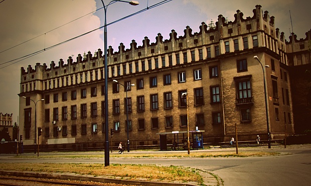  - COMMUNISM TOUR